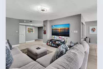 16565 NE 26th Ave #4E, North Miami Beach, FL 33160 - Photo 9