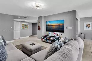 16565 NE 26th Ave, North Miami Beach, FL 33160 - Photo 9