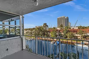 16565 NE 26th Ave, North Miami Beach, FL 33160 - Photo 11