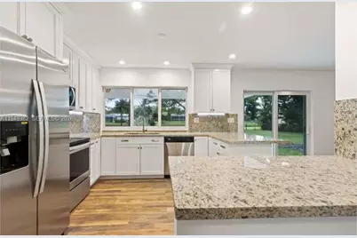 17220 SW 83rd Ct, Palmetto Bay, FL 33157 - Photo 5