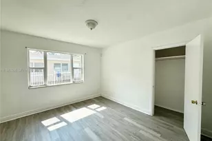 1130 NE 111th St, Biscayne Park, FL 33161 - Photo 9