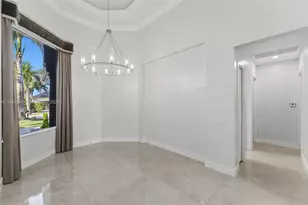 11098 Canary Island Ct, Plantation, FL 33324 - Photo 7