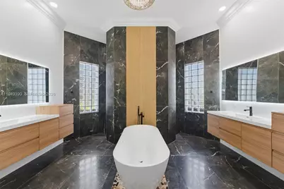 11098 Canary Island Ct, Plantation, FL 33324 - Photo 21