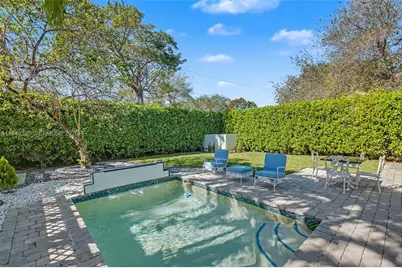 10530 SW 77th Ave #1, Pinecrest, FL 33156 - Photo 15