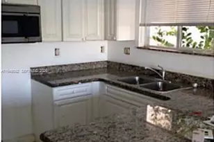 3125 SE 2nd Dr, Homestead, FL 33033 - Photo 3