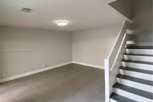 13292 NW 5th St, Plantation, FL 33325 - Photo 9