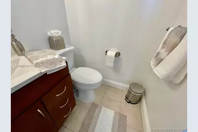 1800 Collins Ave #7C, Miami Beach, FL 33139 - Photo 11