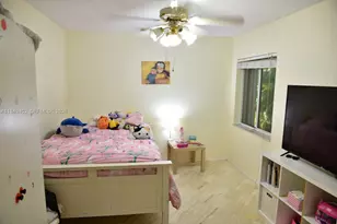 131 SW 178th Way, Pembroke Pines, FL 33029 - Photo 23