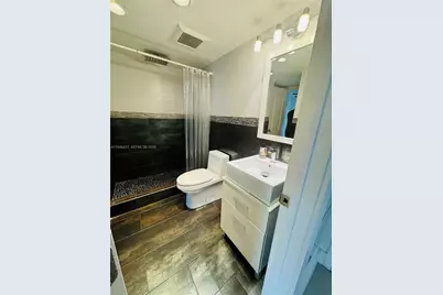 4717 NW 7th St #308-10, Miami, FL 33126 - Photo 5