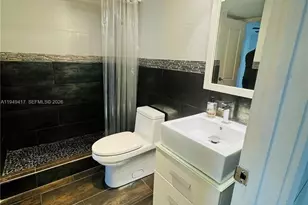 4717 NW 7th St, Miami, FL 33126 - Photo 5