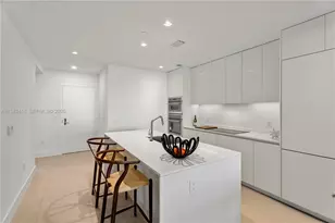 700 NE 24th St, Miami, FL 33137 - Photo 3