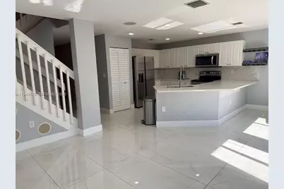 11612 NW 51st Ter #11612, Doral, FL 33178 - Photo 3