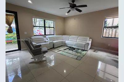 9855 NW 89th Ter, Doral, FL 33178 - Photo 5