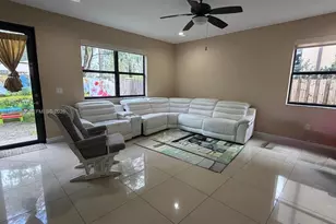 9855 NW 89th Terrace, Doral, FL 33178 - Photo 5