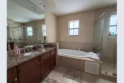 9855 NW 89th Ter, Doral, FL 33178 - Photo 13
