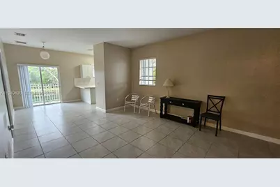 2711 NE 4th St #204, Homestead, FL 33033 - Photo 13