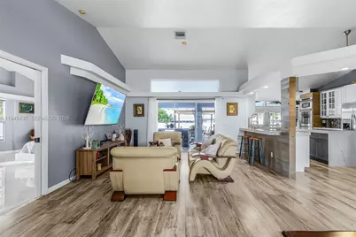 211 47th St, Cape Coral, FL 33914 - Photo 7