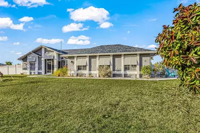 211 47th St, Cape Coral, FL 33914 - Photo 5