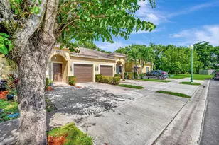 1192 NE 32nd Ave, Homestead, FL 33033 - Photo 3