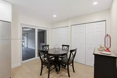 8615 Bridle Path Ct, Davie, FL 33328 - Photo 9
