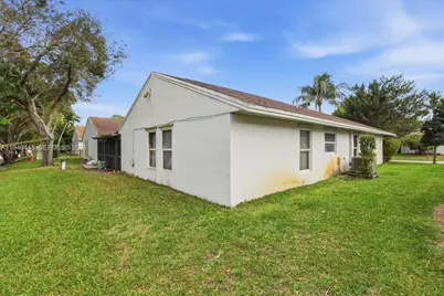 8615 Bridle Path Ct, Davie, FL 33328 - Photo 29