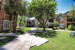10681 SW 156th Pl, Miami, FL 33196 - Photo 25