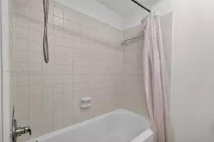 3516 Gardens E Dr, Palm Beach Gardens, FL 33410 - Photo 25