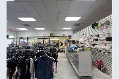 500 W 49th St, Hialeah, FL 33012 - Photo 3