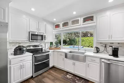 7601 SW 165th Ter, Palmetto Bay, FL 33157 - Photo 5