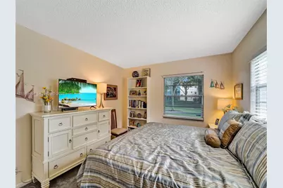 251 SW 134th Way #110M, Pembroke Pines, FL 33027 - Photo 17