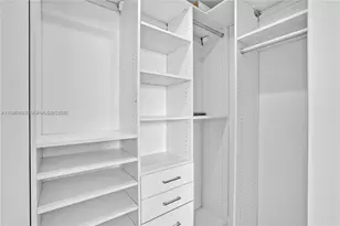 600 NE 27th St, Miami, FL 33137 - Photo 37