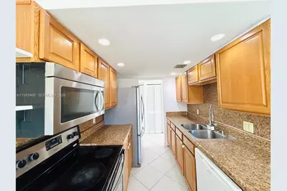 6190 Woodlands Blvd #113, Tamarac, FL 33319 - Photo 3