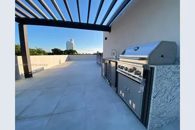 1431 SW 20th St, Miami, FL 33145 - Photo 11