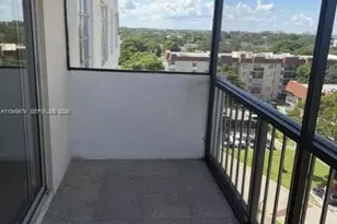 4164 Inverrary Dr, Lauderhill, FL 33319 - Photo 11