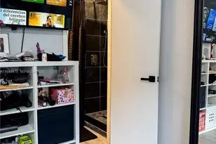 841 NE 207th Ln, Miami, FL 33179 - Photo 31