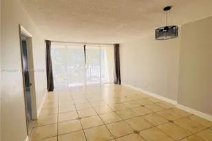 1470 NE 123rd St, North Miami, FL 33161 - Photo 1