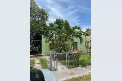 1120 NW 31st St, Miami, FL 33127 - Photo 1