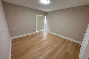 1990 W 56th St, Hialeah, FL 33012 - Photo 11