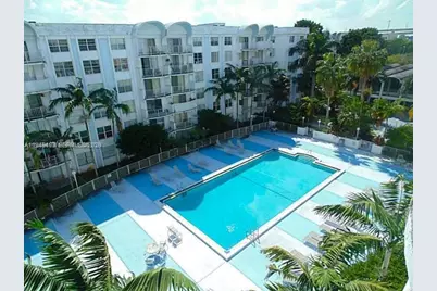 484 NW 165th St Rd #A-512, Miami, FL 33169 - Photo 1