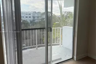 484 NW 165th St Rd, Miami, FL 33169 - Photo 3