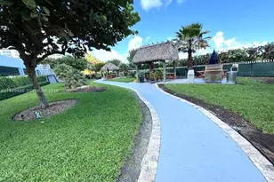 6423 Collins Ave, Miami Beach, FL 33141 - Photo 17