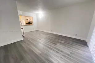 9156 NW 40th St, Coral Springs, FL 33065 - Photo 11