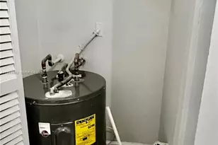 9156 NW 40th St, Coral Springs, FL 33065 - Photo 21