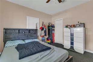 1478 NW 74th St, Miami, FL 33147 - Photo 9