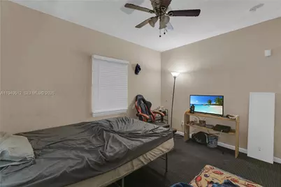 1478 NW 74th St, Miami, FL 33147 - Photo 13