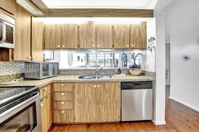 1532 Whitehall Dr #202, Davie, FL 33324 - Photo 3