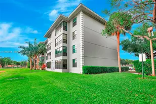 1532 Whitehall Dr, Davie, FL 33324 - Photo 37