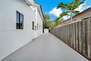 972 SW 44th Ave, Miami, FL 33134 - Photo 53