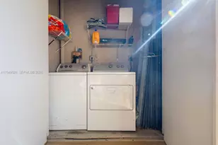 11700 SW 2nd St, Pembroke Pines, FL 33025 - Photo 21