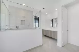 19670 NE 14th Ct, Miami, FL 33179 - Photo 55